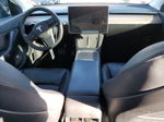 2021 Tesla Model Y  Gray vin: 5YJYGDEE1MF137871