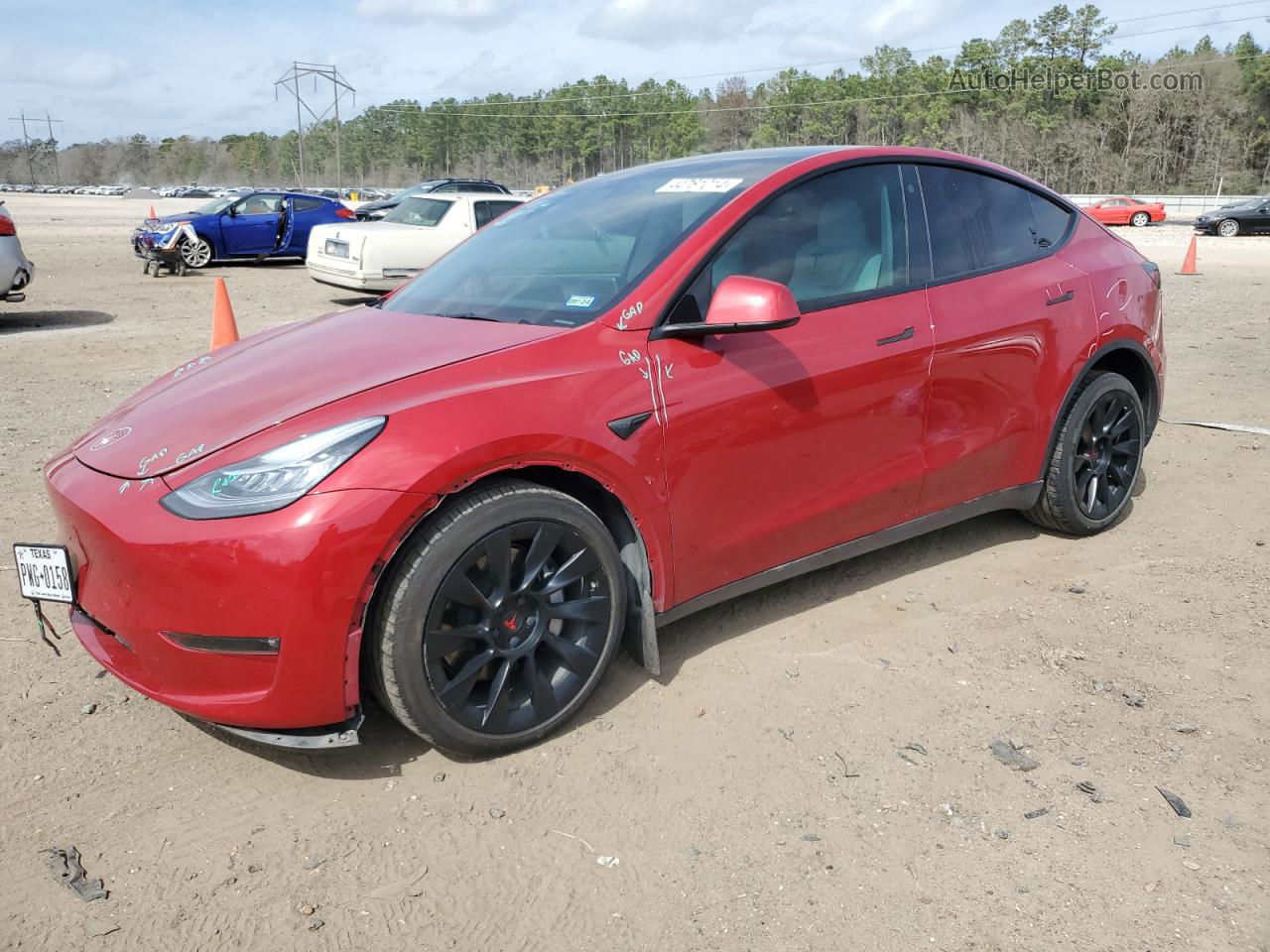 2021 Tesla Model Y  Красный vin: 5YJYGDEE1MF189873