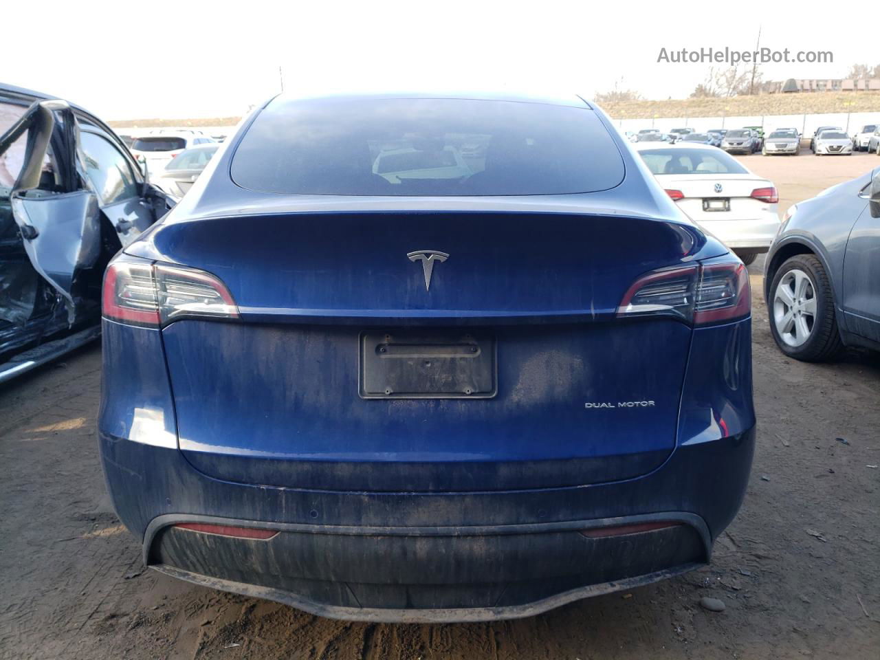 2020 Tesla Model Y  Blue vin: 5YJYGDEE2LF010254
