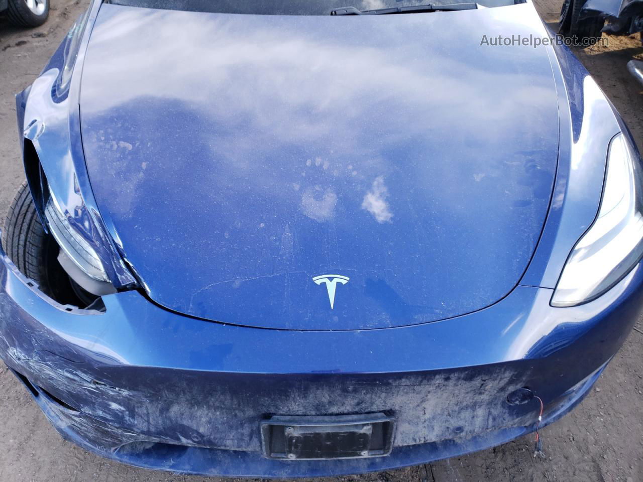 2020 Tesla Model Y  Blue vin: 5YJYGDEE2LF010254