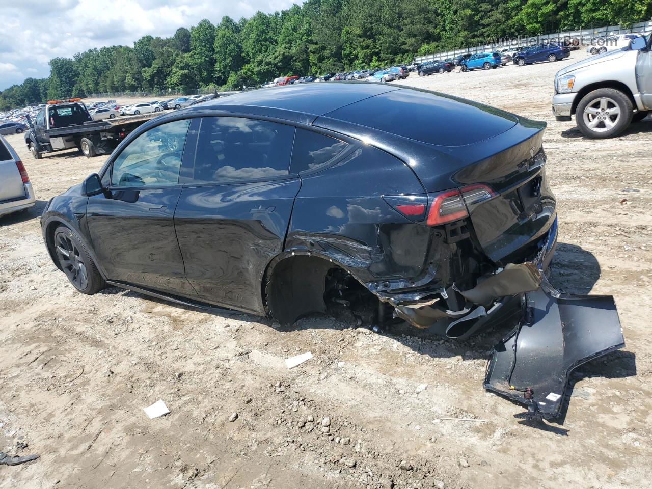 2020 Tesla Model Y  Black vin: 5YJYGDEE2LF058272