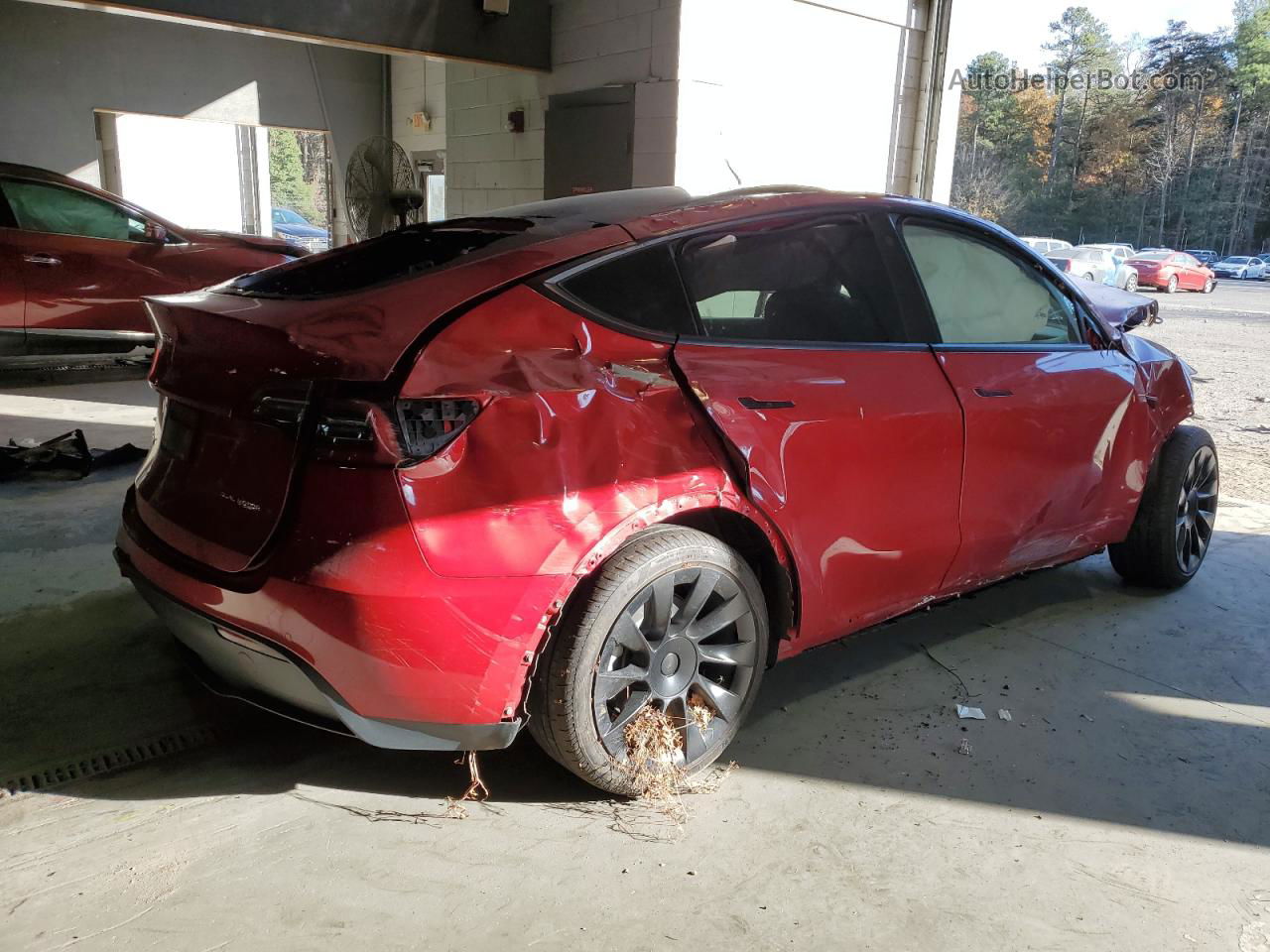 2021 Tesla Model Y  Red vin: 5YJYGDEE2MF085036