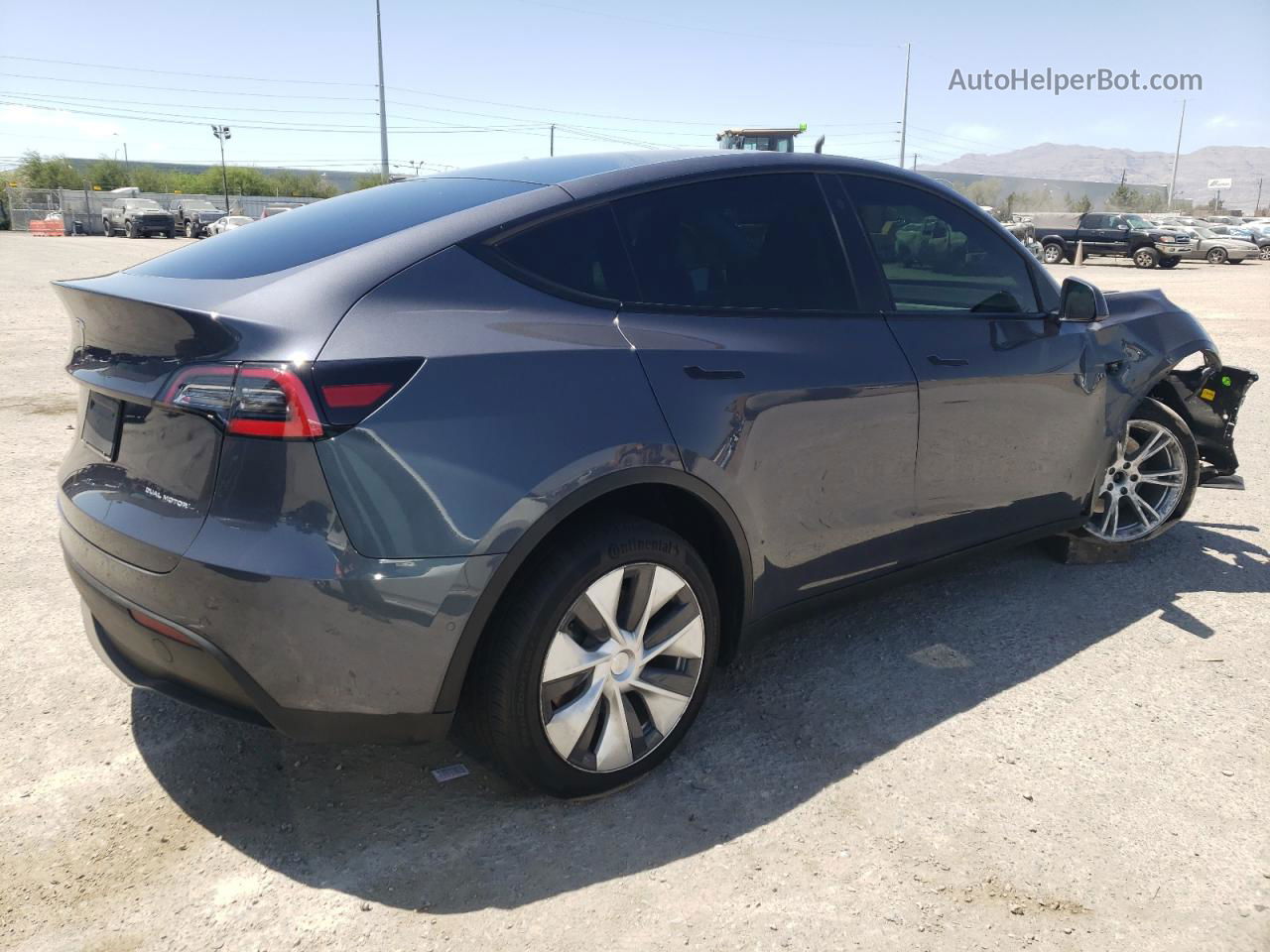 2021 Tesla Model Y  Gray vin: 5YJYGDEE2MF100943