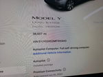 2021 Tesla Model Y  Серый vin: 5YJYGDEE2MF100943