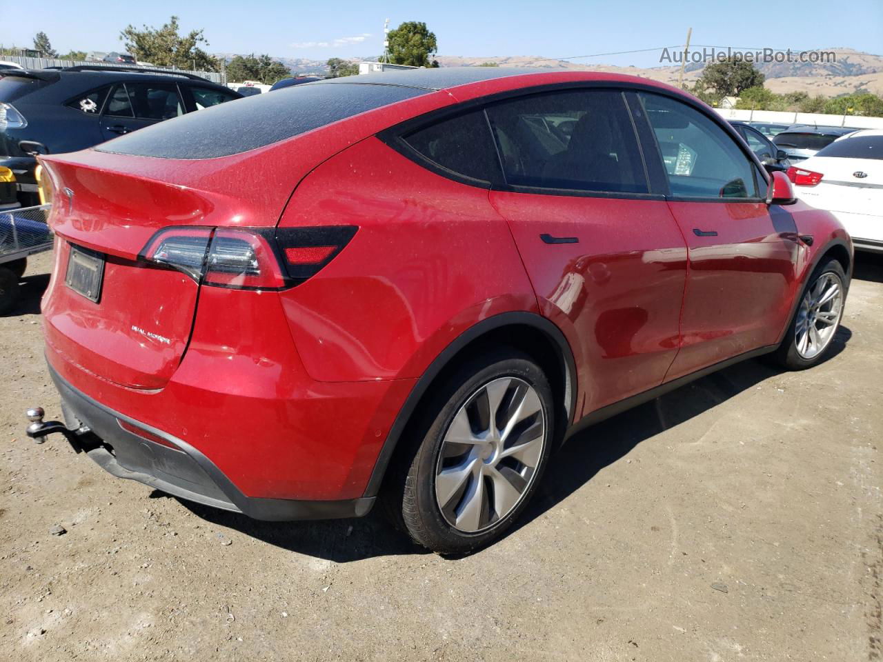 2021 Tesla Model Y  Red vin: 5YJYGDEE2MF201643