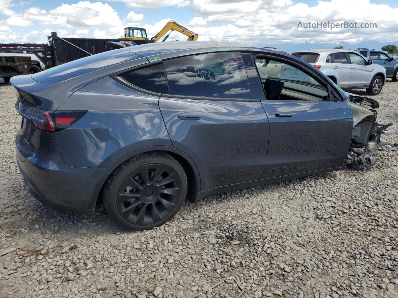 2021 Tesla Model Y  Gray vin: 5YJYGDEE2MF294440