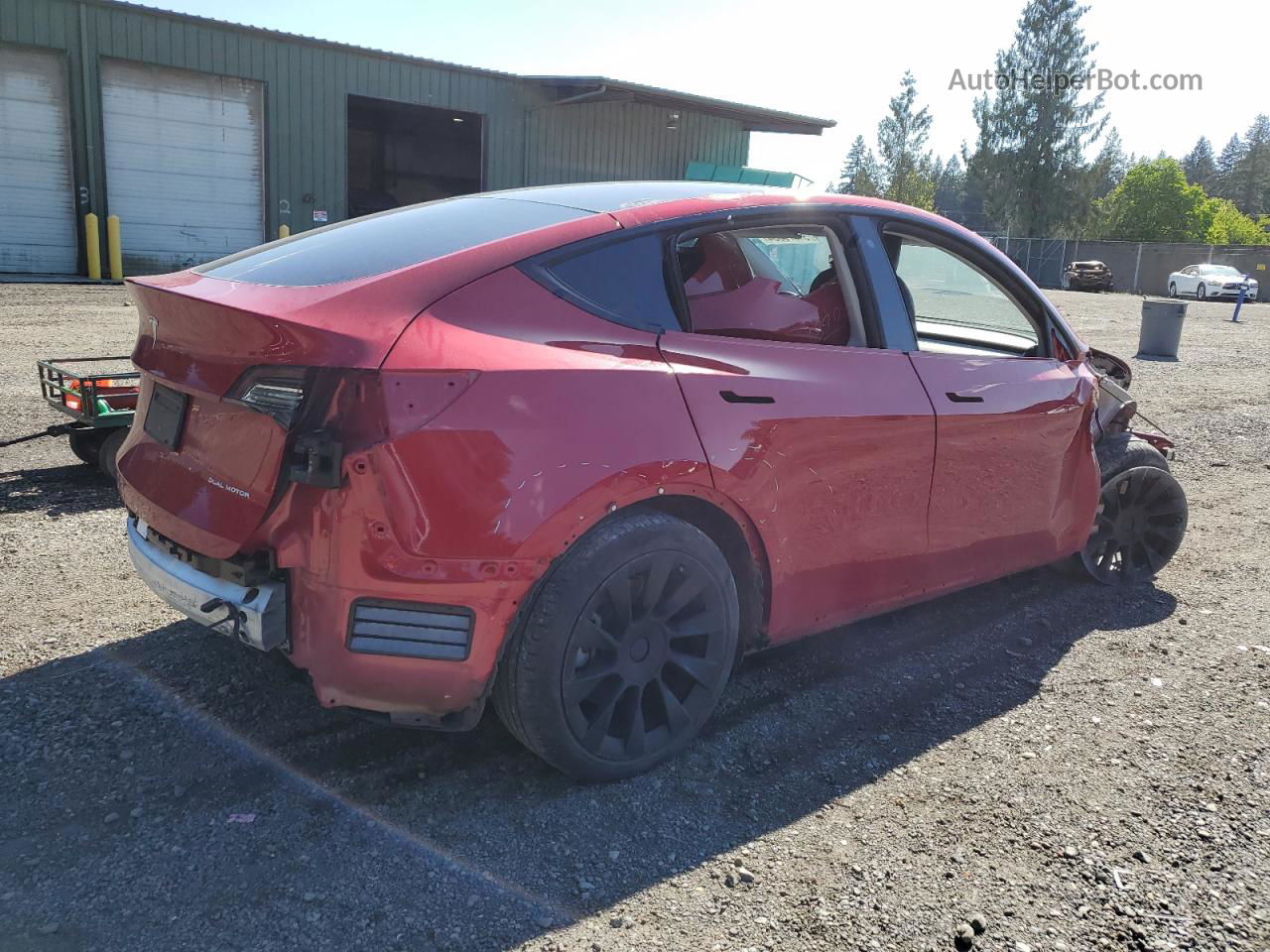 2020 Tesla Model Y  Red vin: 5YJYGDEE3LF008495