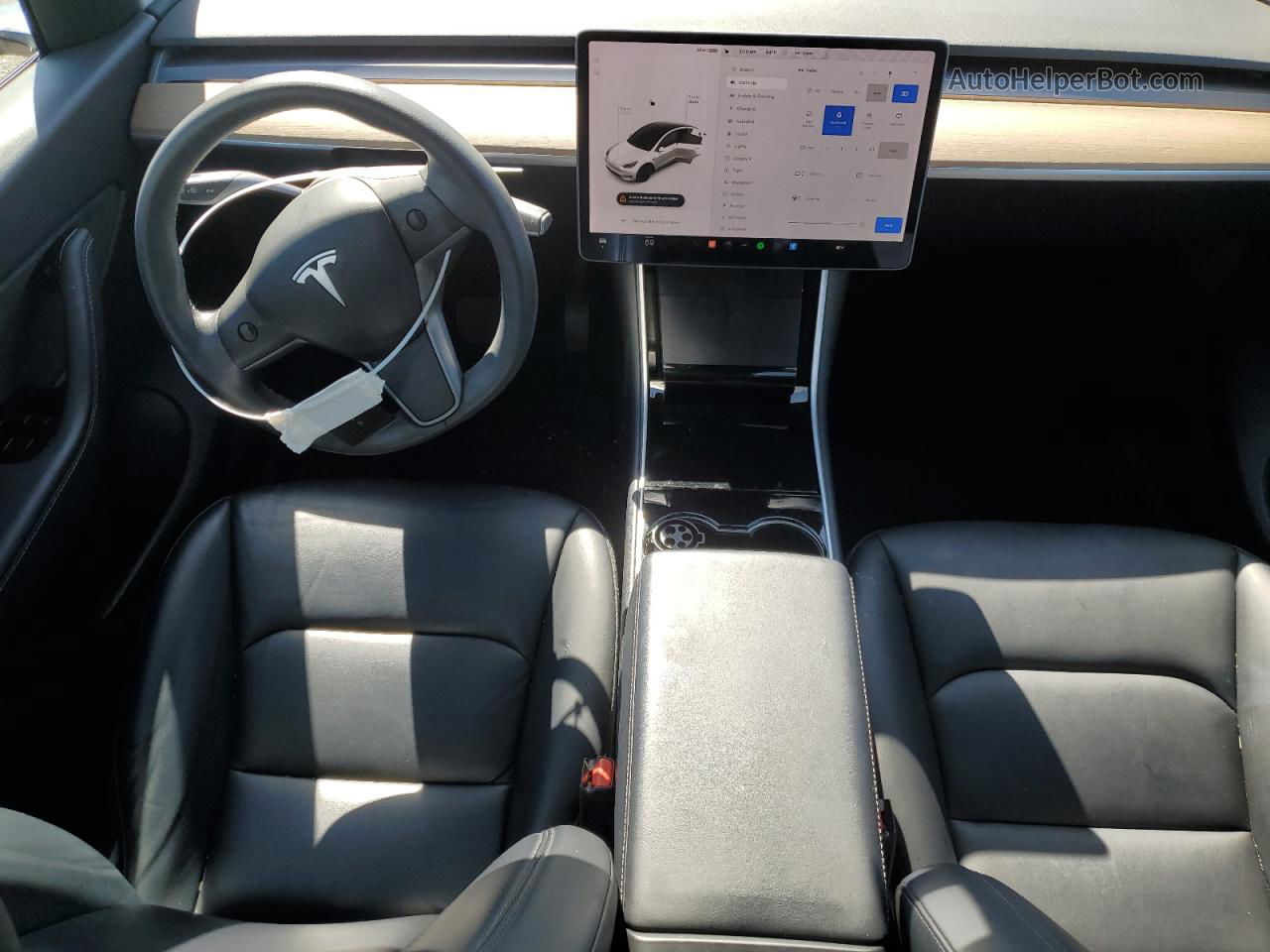 2020 Tesla Model Y  White vin: 5YJYGDEE3LF029718