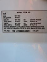 2020 Tesla Model Y  White vin: 5YJYGDEE3LF056224