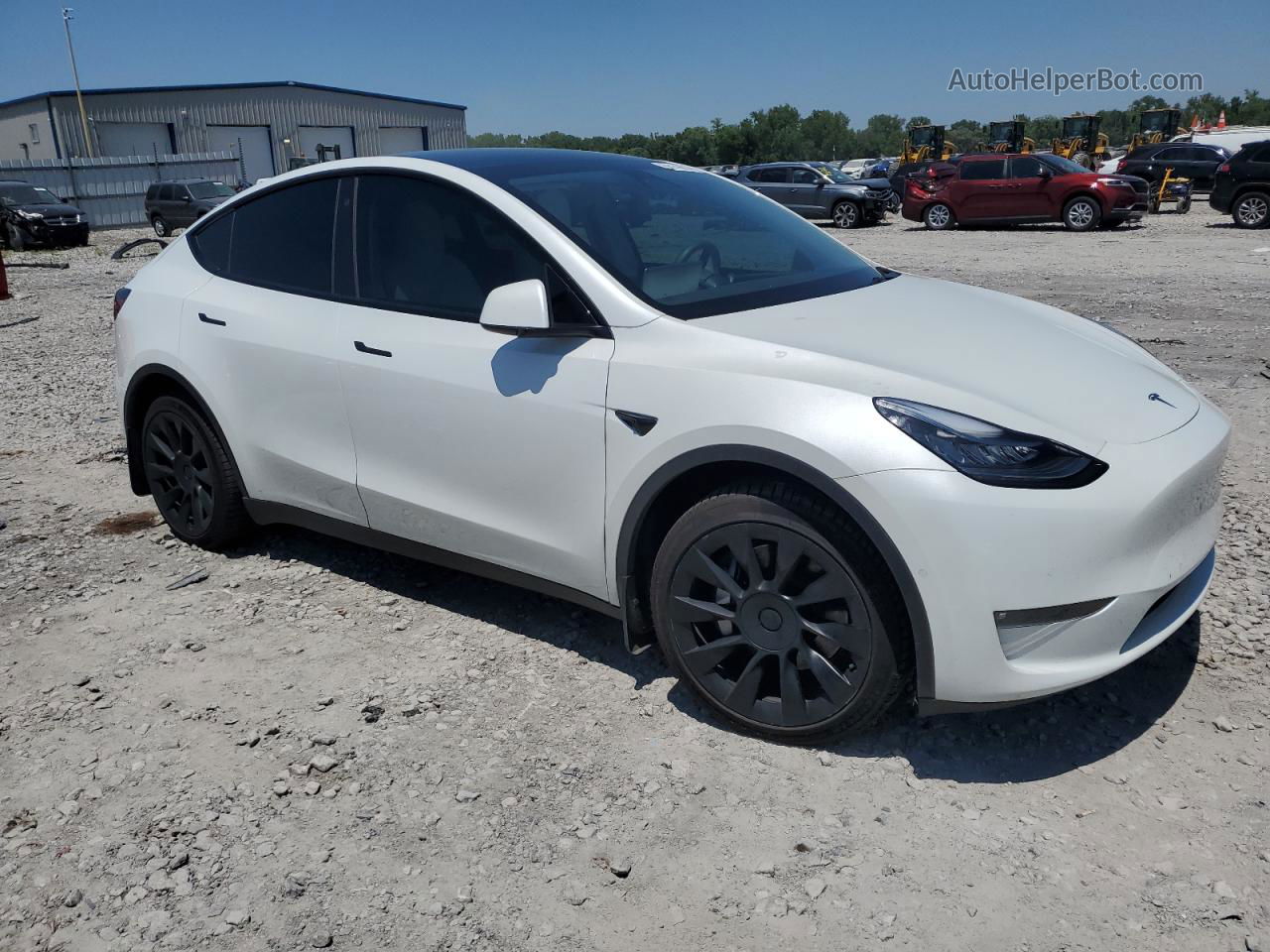 2021 Tesla Model Y  White vin: 5YJYGDEE3MF202476