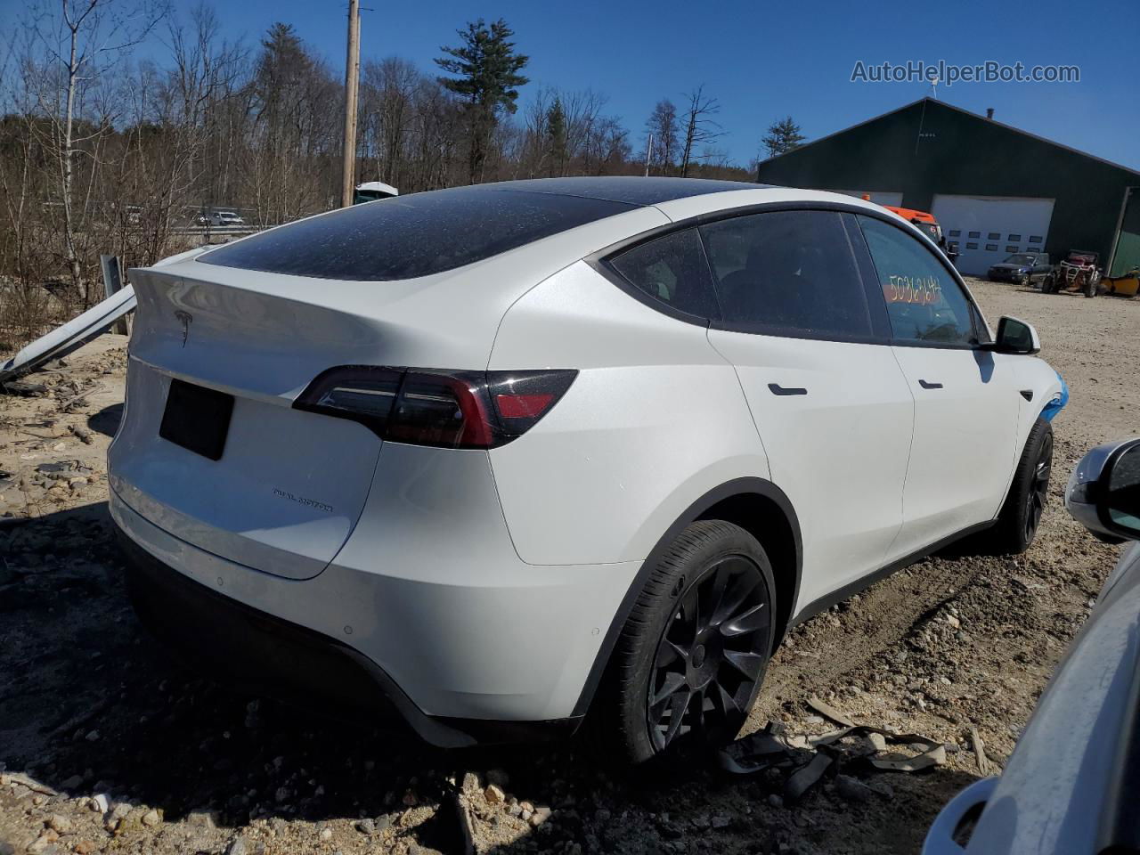 2021 Tesla Model Y  White vin: 5YJYGDEE3MF202493