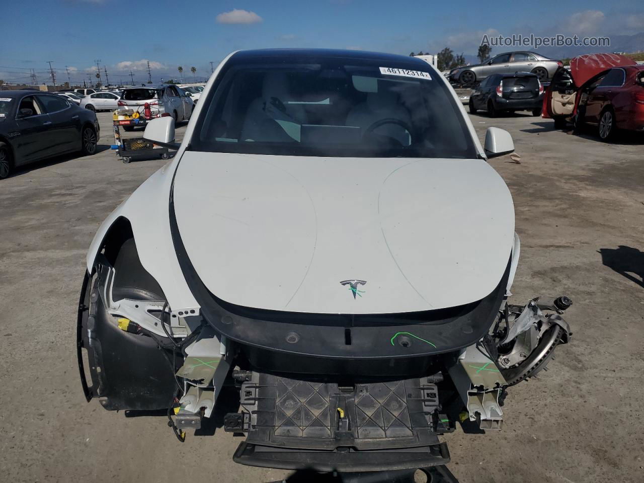 2021 Tesla Model Y  White vin: 5YJYGDEE3MF269630