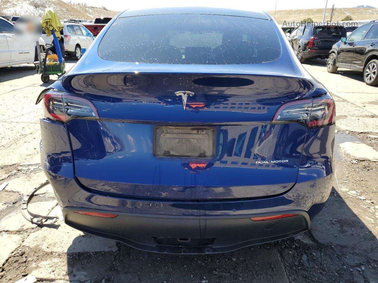 2020 Tesla Model Y  Синий vin: 5YJYGDEE4LF031087