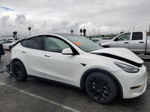 2020 Tesla Model Y  White vin: 5YJYGDEE4LF055499