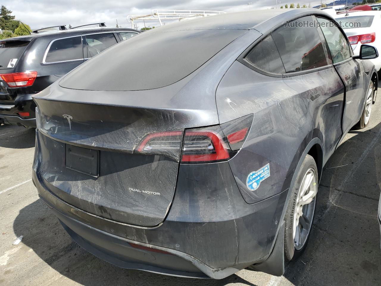 2021 Tesla Model Y  Silver vin: 5YJYGDEE4MF160559