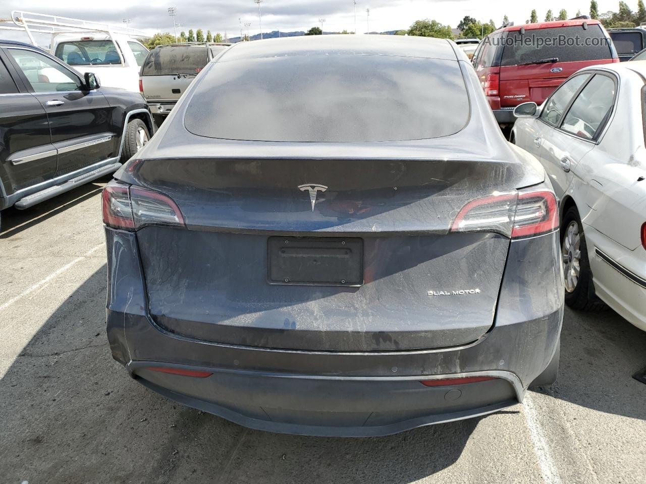 2021 Tesla Model Y  Silver vin: 5YJYGDEE4MF160559