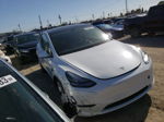 2021 Tesla Model Y  White vin: 5YJYGDEE5MF072572