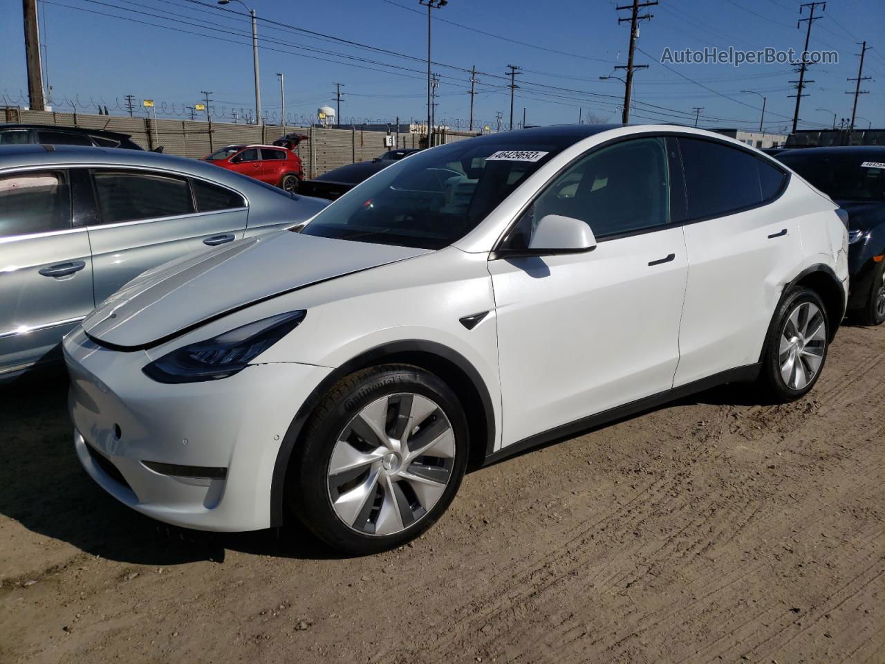 2021 Tesla Model Y  Белый vin: 5YJYGDEE5MF072572