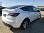 2021 Tesla Model Y  White vin: 5YJYGDEE5MF072572