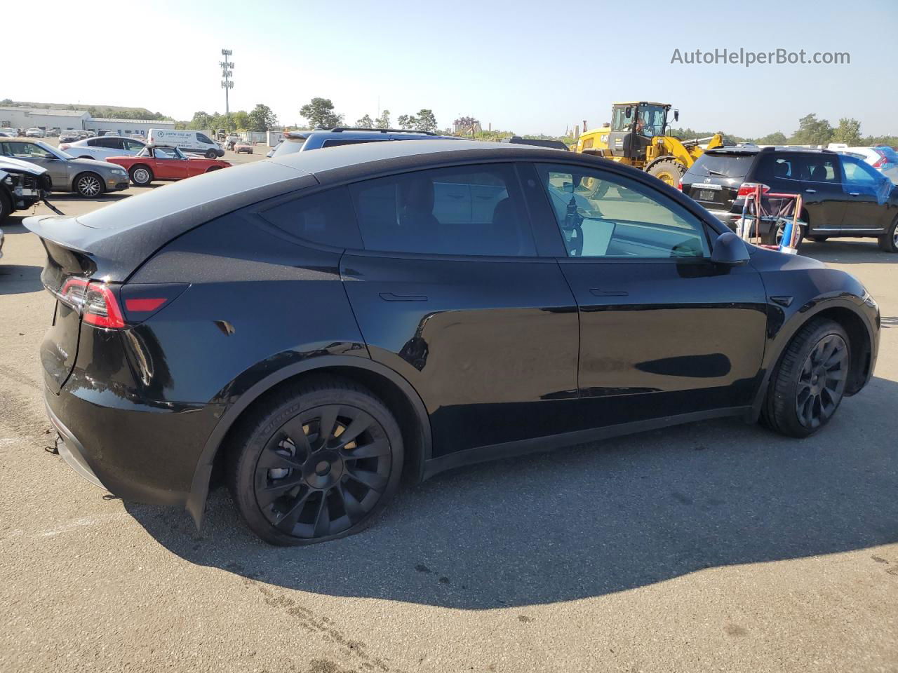 2021 Tesla Model Y  Черный vin: 5YJYGDEE5MF122709