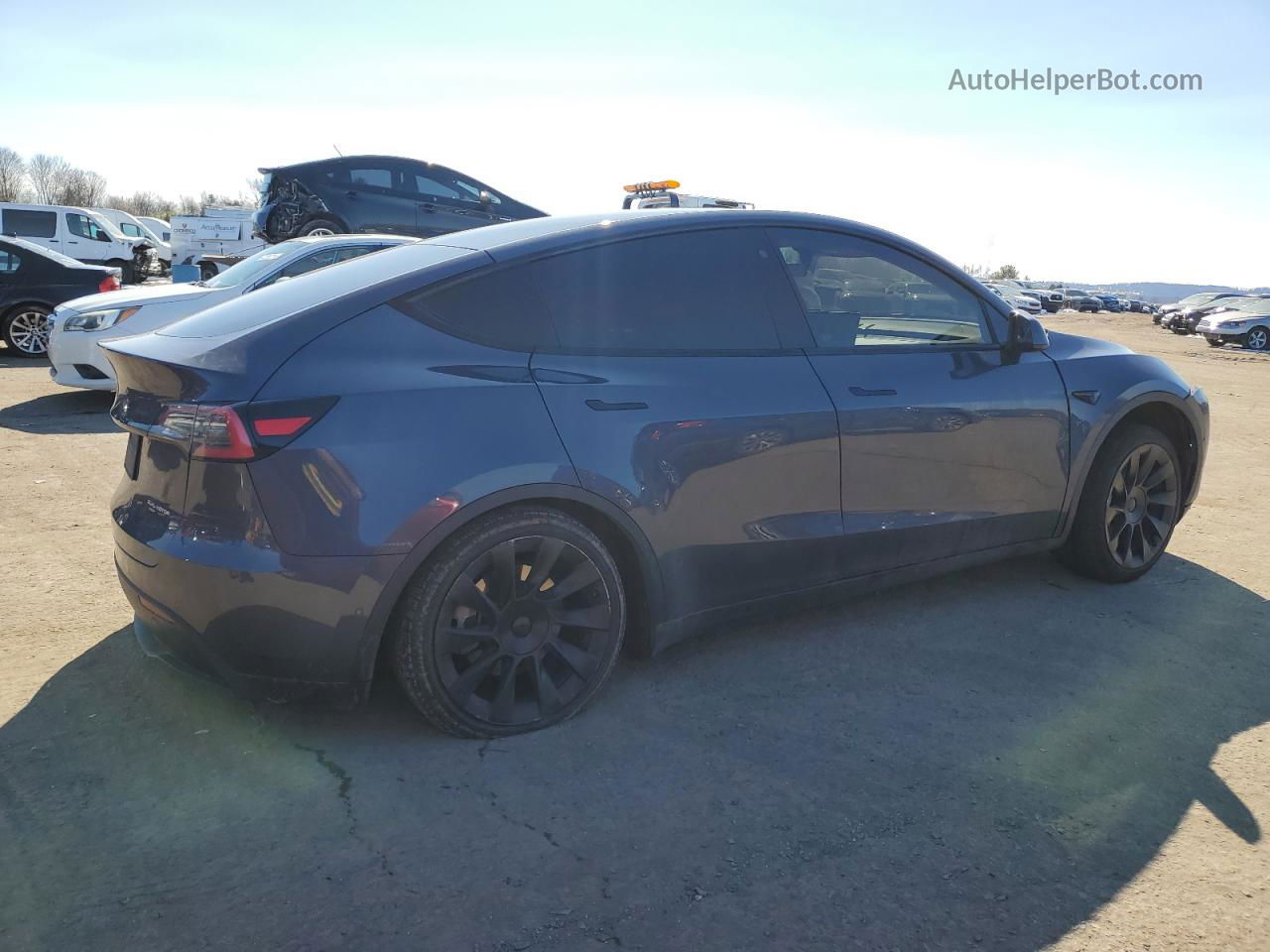 2020 Tesla Model Y  Gray vin: 5YJYGDEE6LF049140