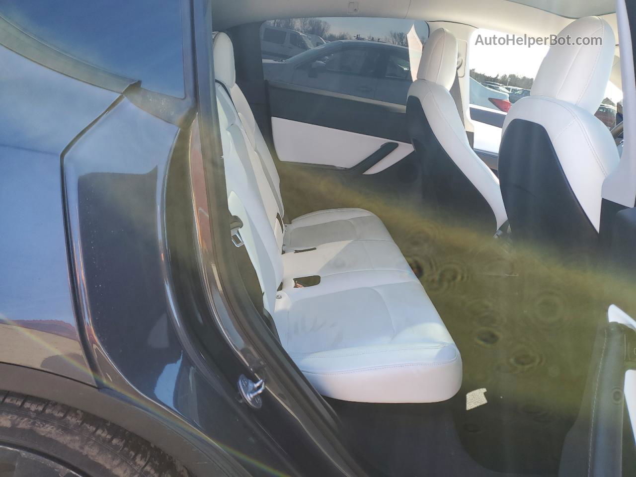 2020 Tesla Model Y  Gray vin: 5YJYGDEE6LF049140