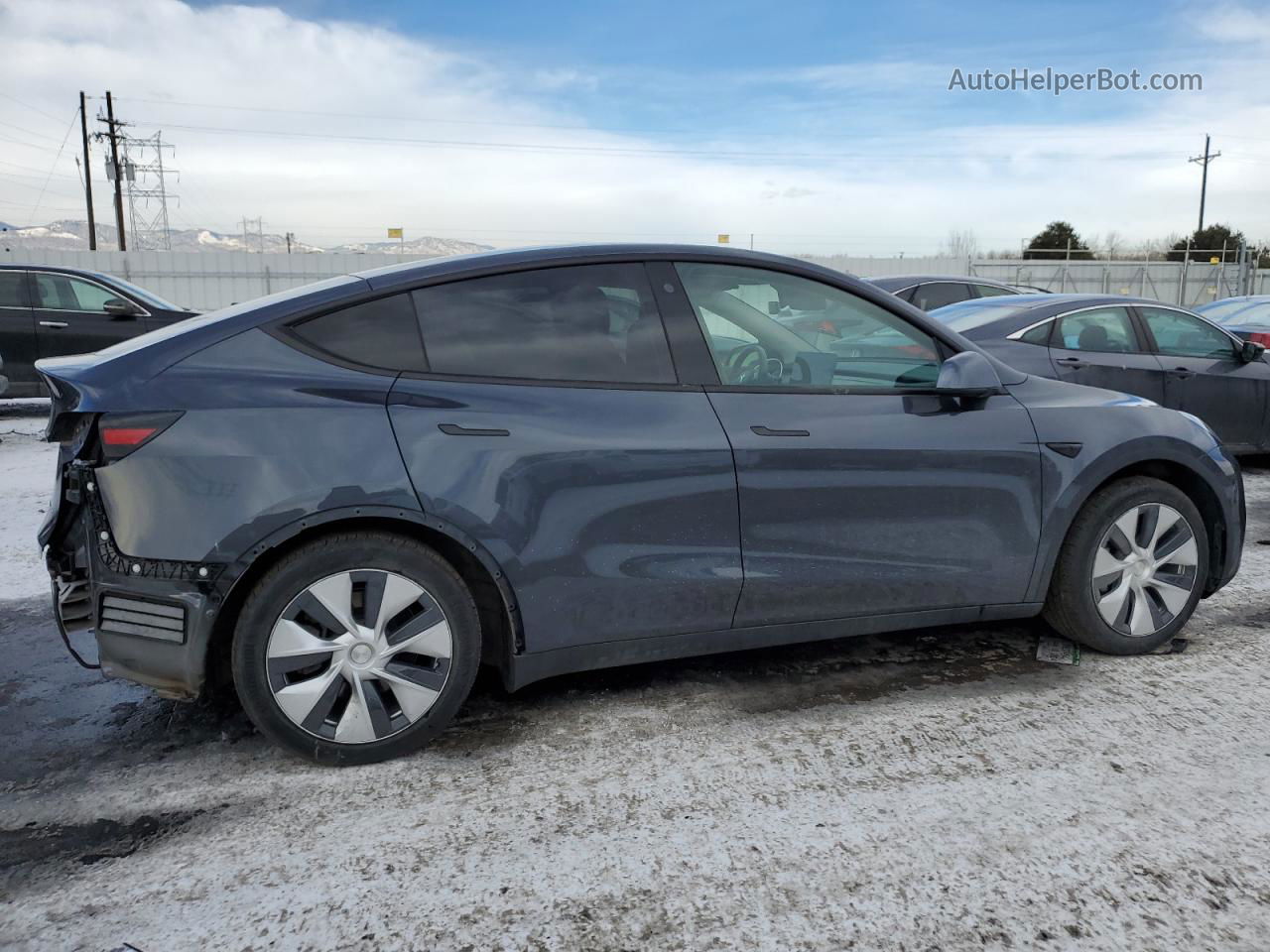 2021 Tesla Model Y  Gray vin: 5YJYGDEE6MF079787