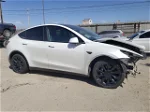 2021 Tesla Model Y  White vin: 5YJYGDEE6MF097609