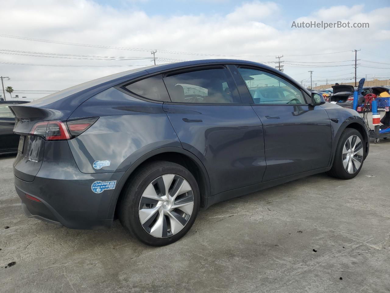 2021 Tesla Model Y  Gray vin: 5YJYGDEE6MF246875