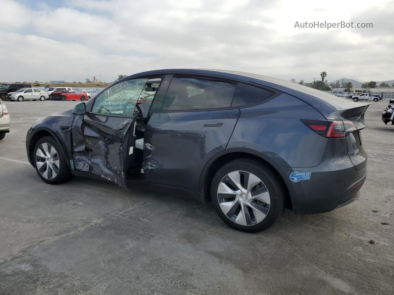 2021 Tesla Model Y  Gray vin: 5YJYGDEE6MF246875