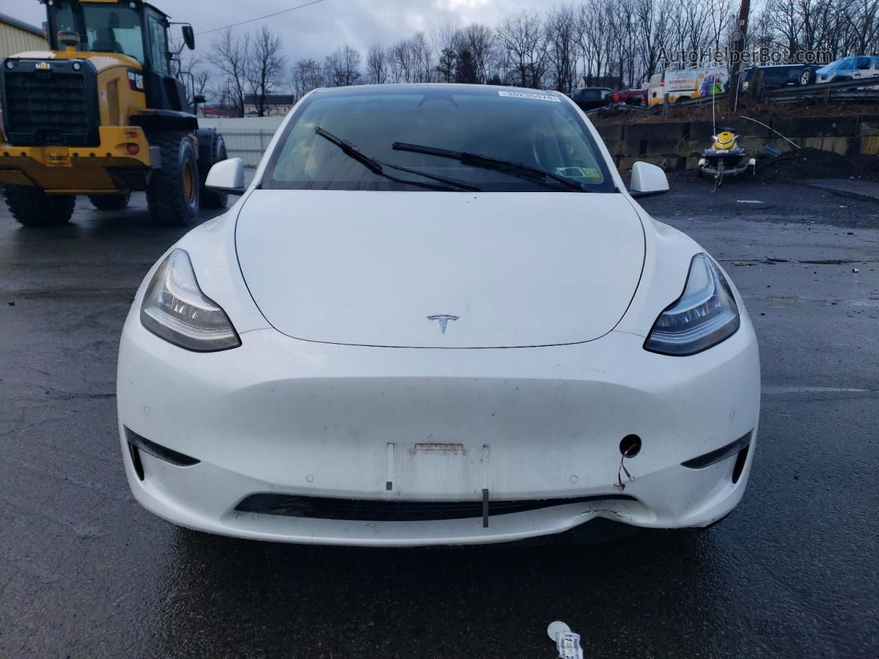 2021 Tesla Model Y  White vin: 5YJYGDEE6MF297745