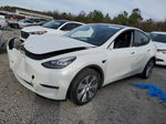 2020 Tesla Model Y  White vin: 5YJYGDEE7LF032105