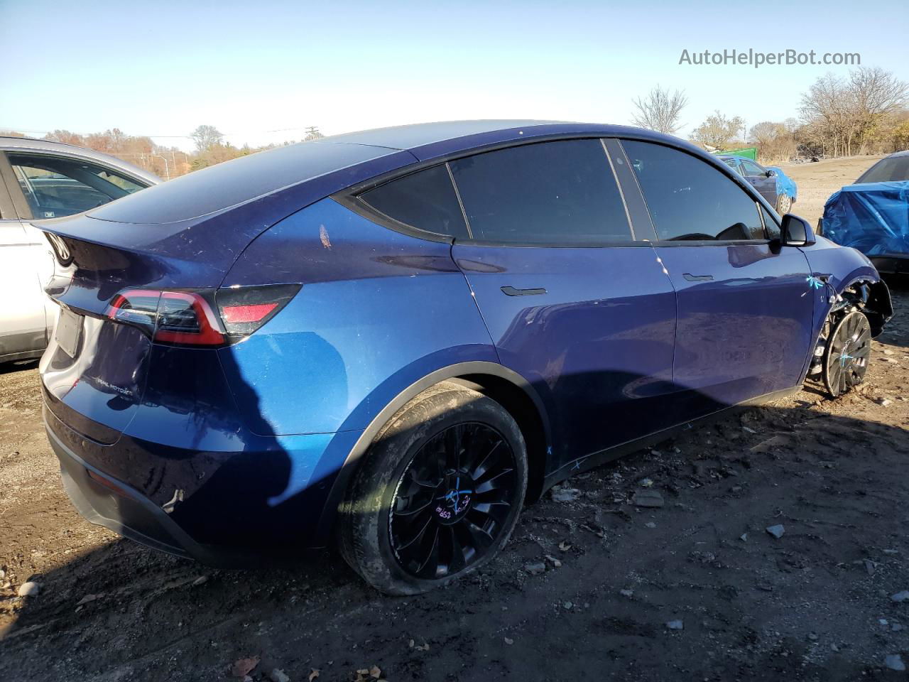 2020 Tesla Model Y  Blue vin: 5YJYGDEE7LF047848