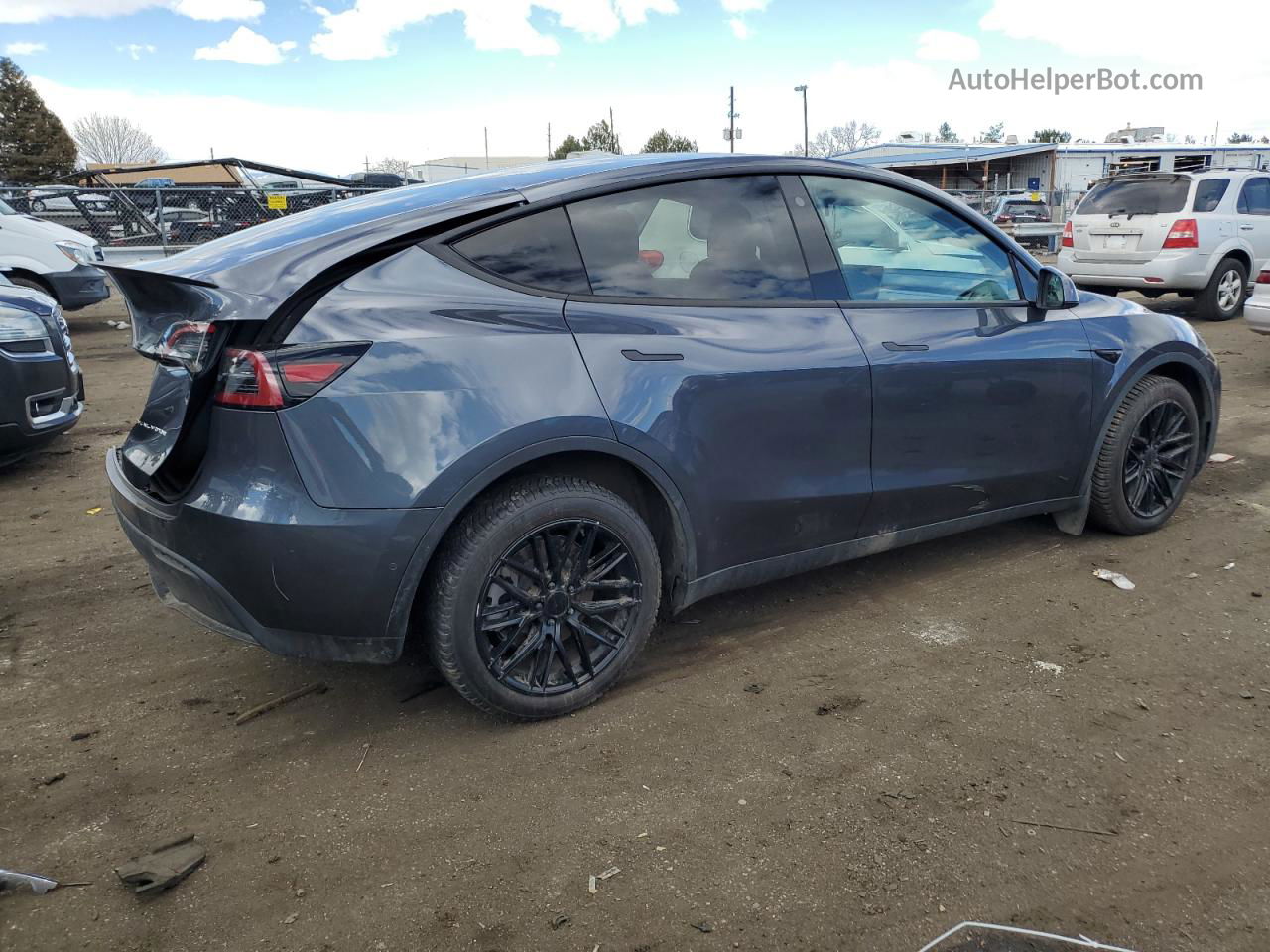 2021 Tesla Model Y  Gray vin: 5YJYGDEE7MF232970