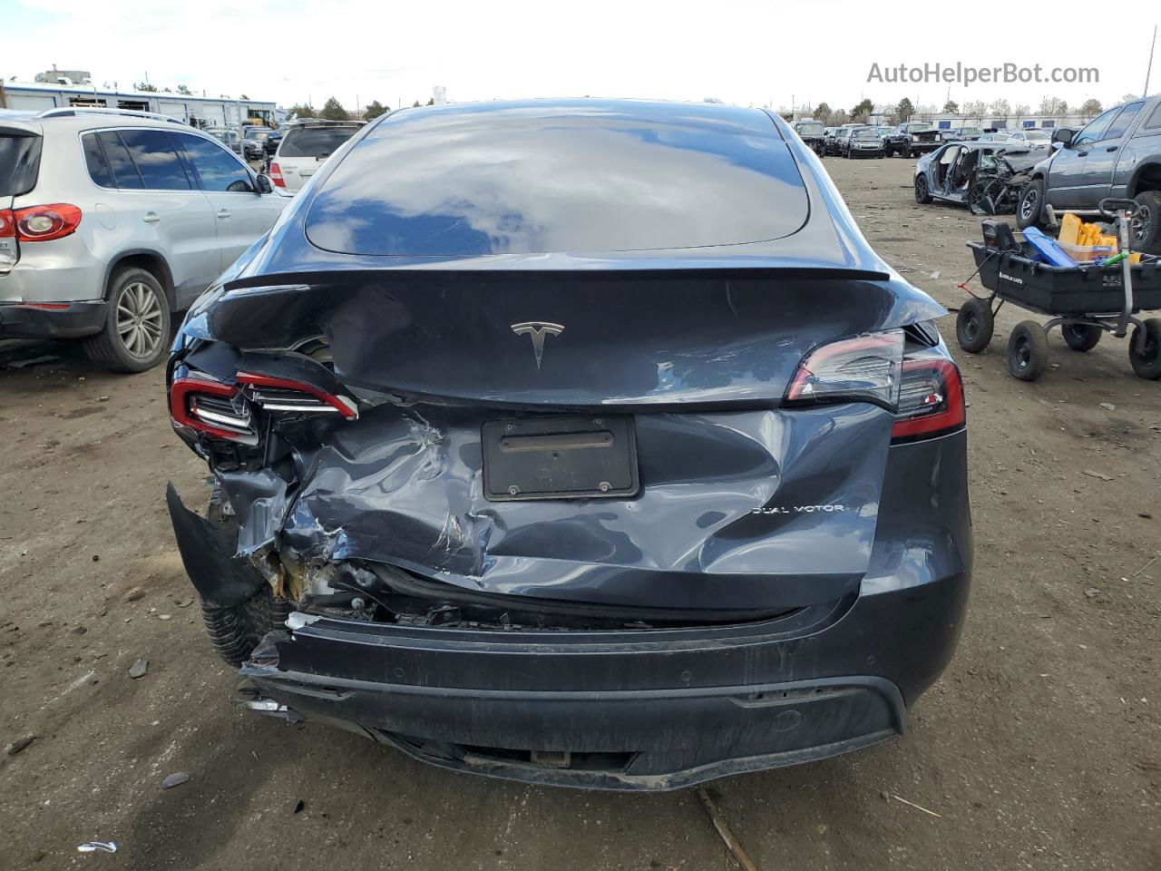 2021 Tesla Model Y  Gray vin: 5YJYGDEE7MF232970