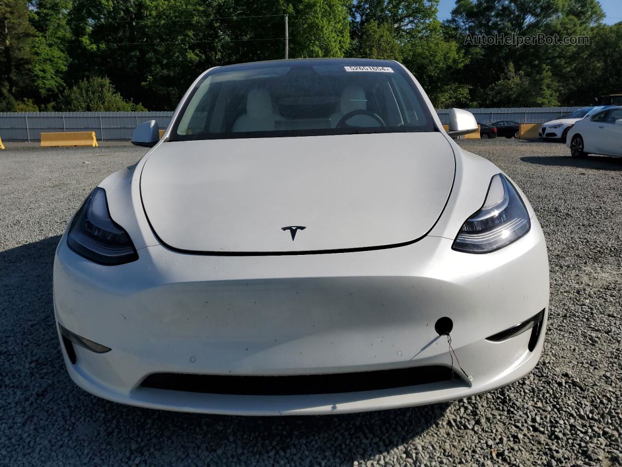 2021 Tesla Model Y  White vin: 5YJYGDEE7MF256279