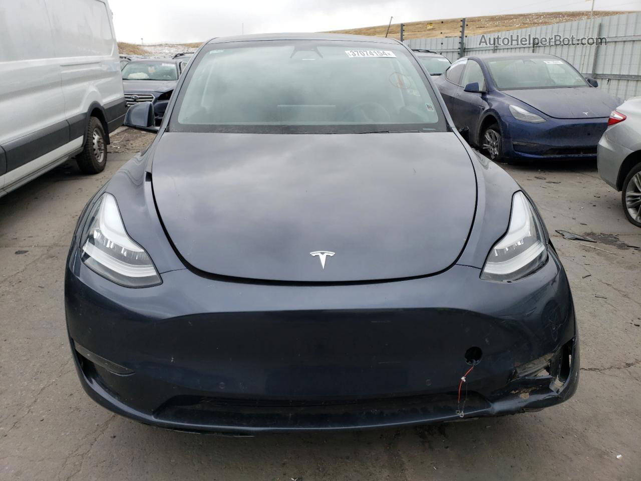 2020 Tesla Model Y  Gray vin: 5YJYGDEE8LF016513