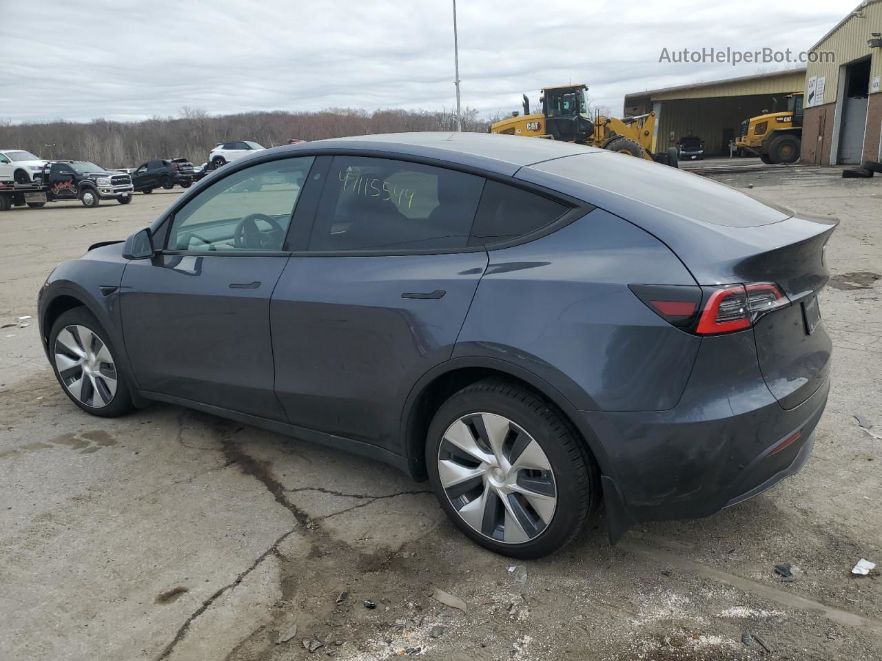 2020 Tesla Model Y  Gray vin: 5YJYGDEE8LF044957