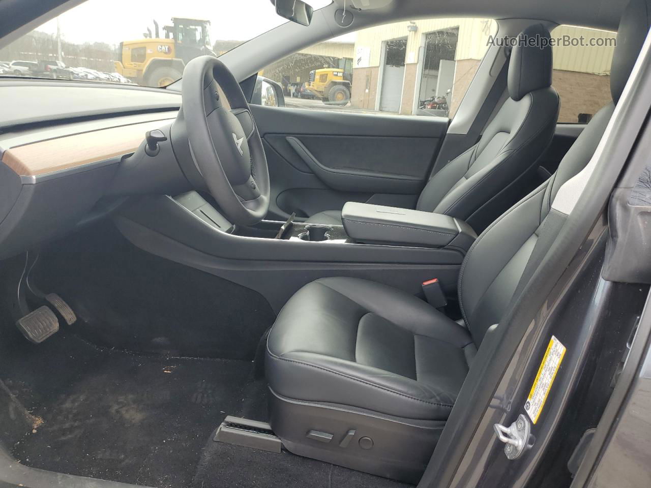 2020 Tesla Model Y  Gray vin: 5YJYGDEE8LF044957