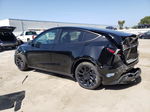 2021 Tesla Model Y  Черный vin: 5YJYGDEE8MF095392