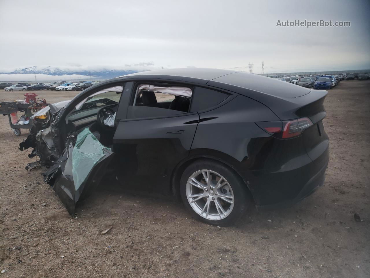 2021 Tesla Model Y  Black vin: 5YJYGDEE8MF229902