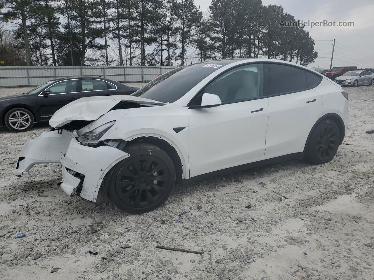 2021 Tesla Model Y  White vin: 5YJYGDEE8MF306591