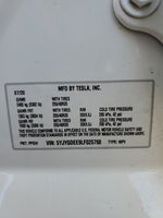 2020 Tesla Model Y  White vin: 5YJYGDEE9LF025768