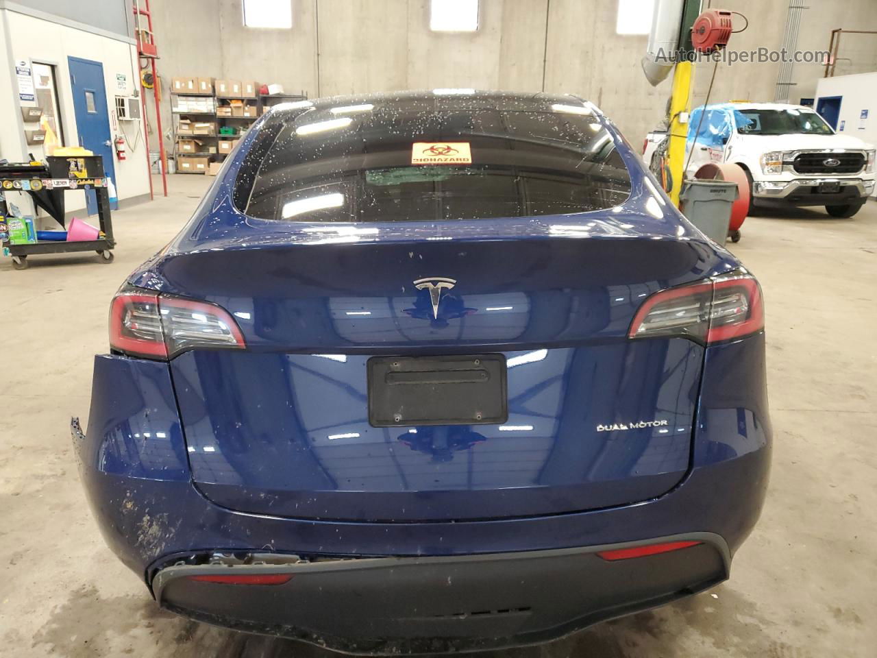 2020 Tesla Model Y  Blue vin: 5YJYGDEE9LF037600