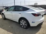 2020 Tesla Model Y  White vin: 5YJYGDEE9LF056695