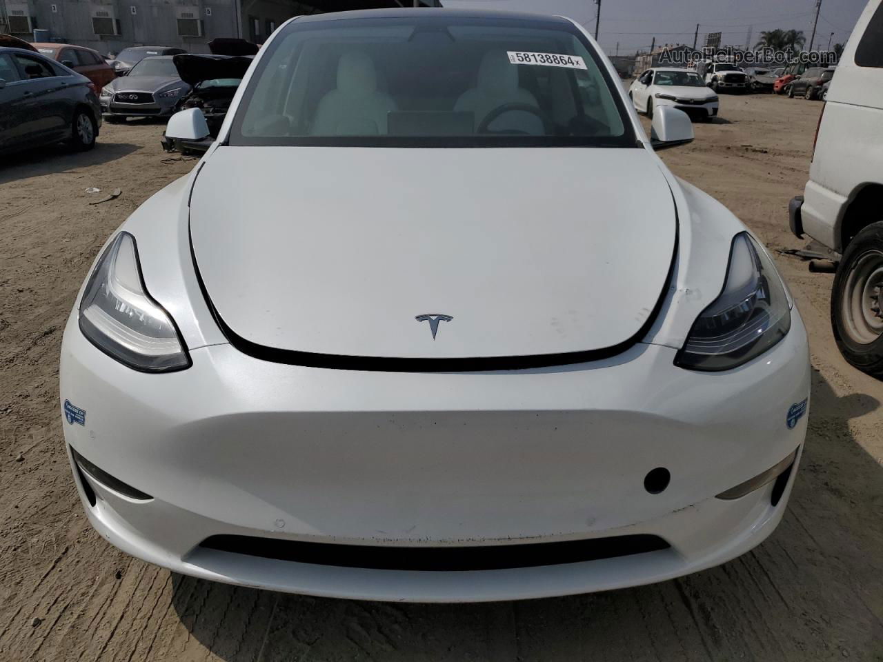 2020 Tesla Model Y  White vin: 5YJYGDEE9LF056695