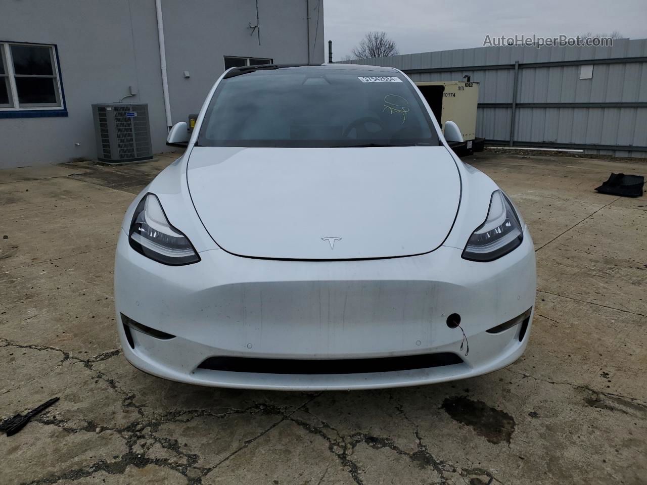 2021 Tesla Model Y  White vin: 5YJYGDEE9MF285850