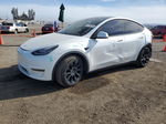 2020 Tesla Model Y  Белый vin: 5YJYGDEEXLF046080