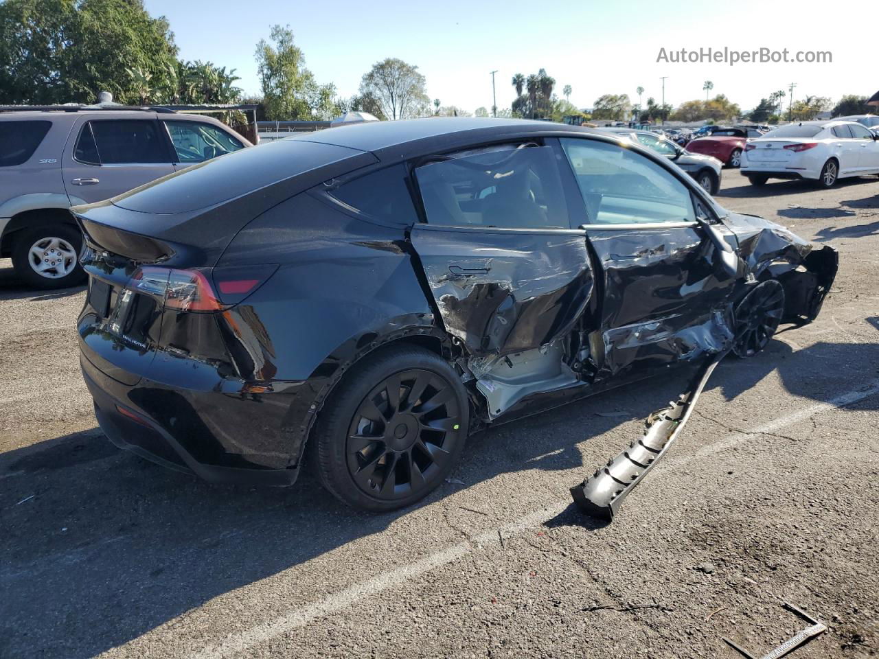 2020 Tesla Model Y  Black vin: 5YJYGDEEXLF046497