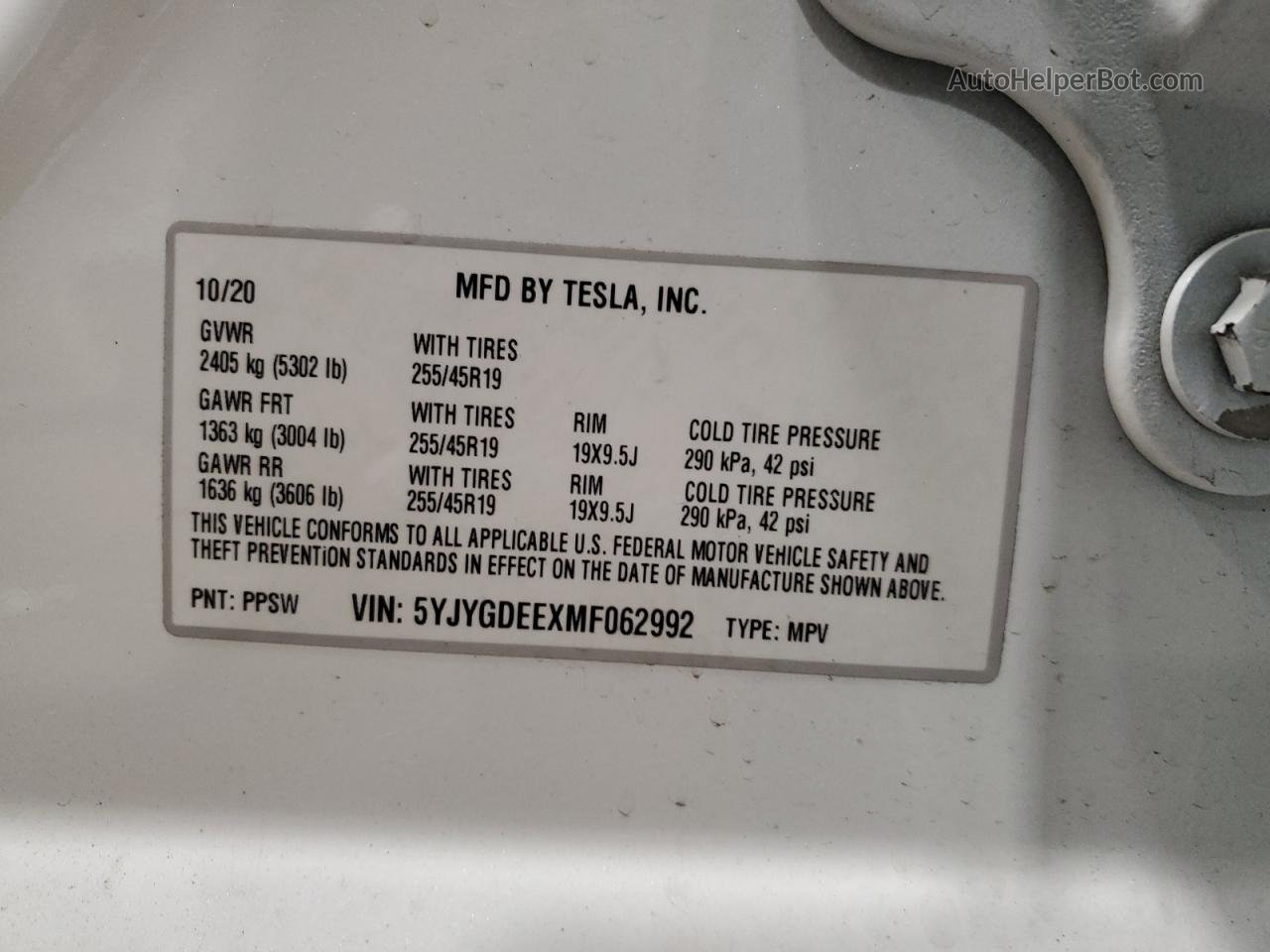 2021 Tesla Model Y  White vin: 5YJYGDEEXMF062992